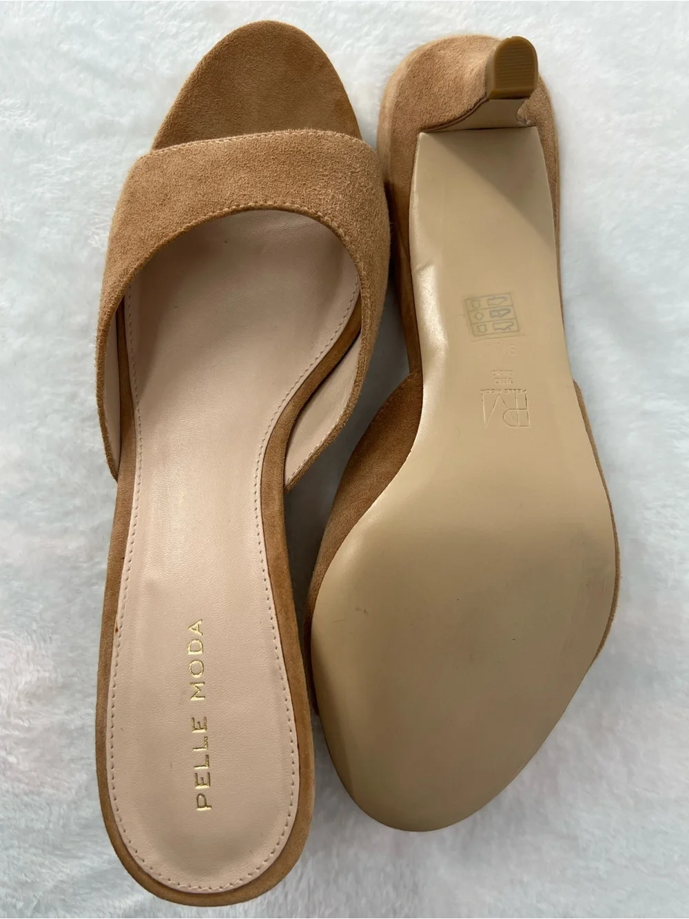 Pelle Moda Unia Suede Kitten Heel Sandal Comfy Mule Neutral Minimalist 9.5